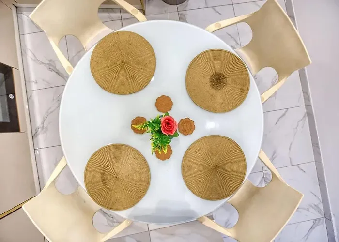 Feriehus Lovely With Terrace In Ta Xbiex Santa Vennera