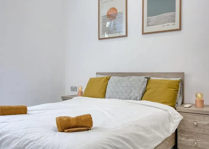 Lovely With Terrace In Ta Xbiex