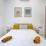 Lovely With Terrace In Ta Xbiex Santa Vennera