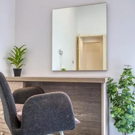 בית נופש Lovely With Terrace In Ta Xbiex Santa Vennera