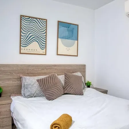 בית נופש Lovely With Terrace In Ta Xbiex