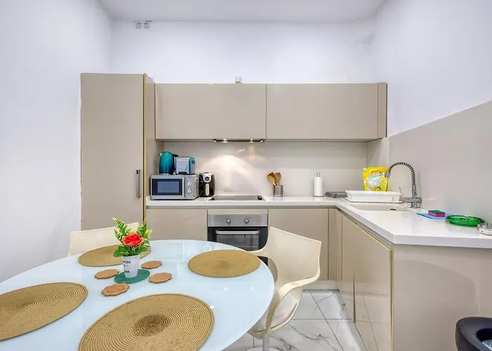 Lovely With Terrace In Ta Xbiex בית נופש Santa Vennera