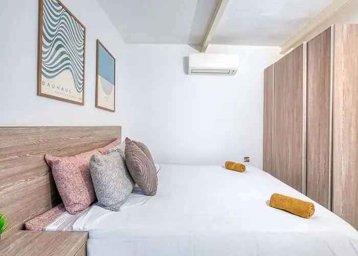 펜션 Lovely With Terrace In Ta Xbiex Santa Vennera