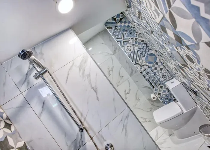 Lovely With Terrace In Ta Xbiex